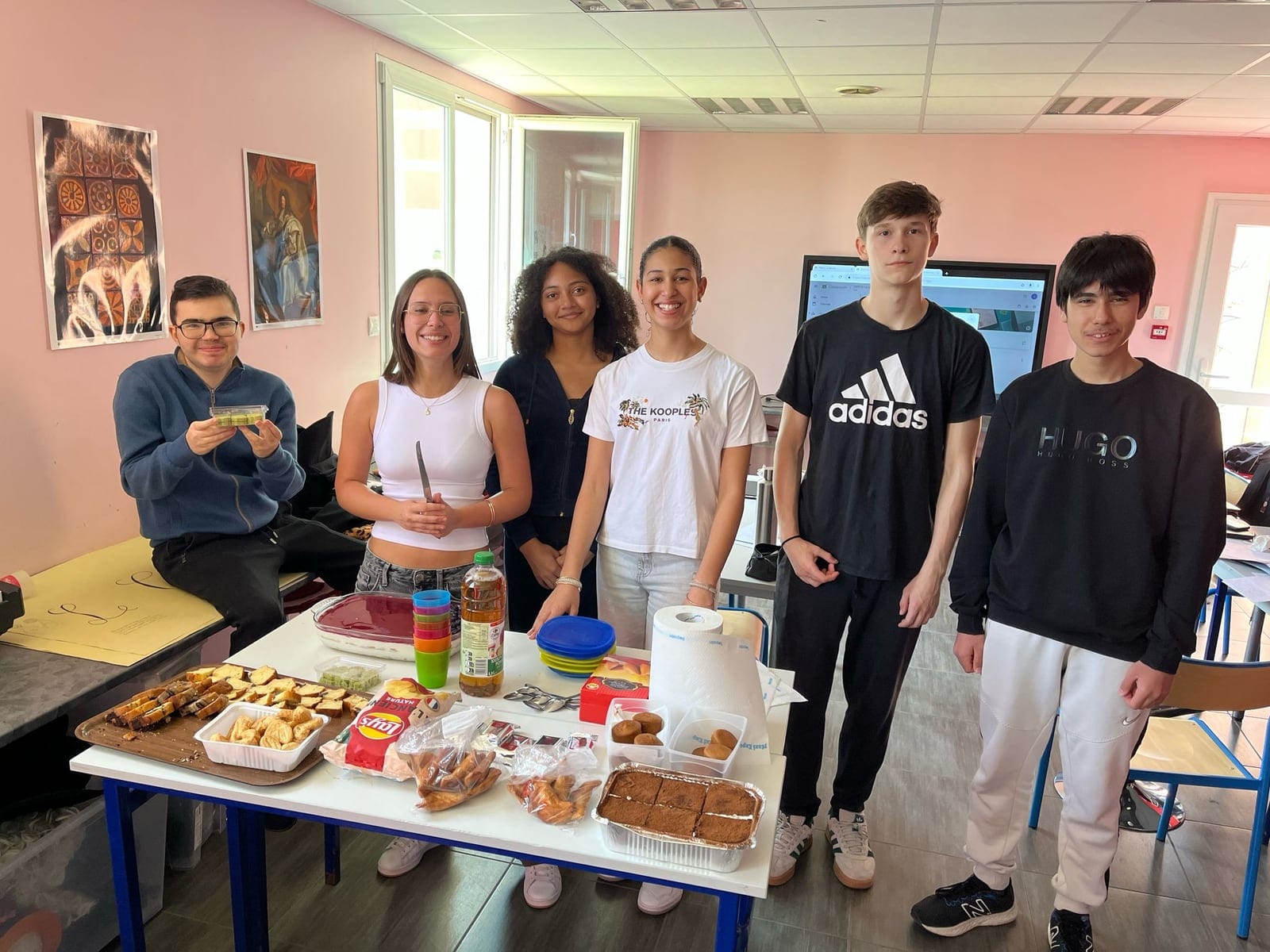 Illustration for the article : A shared snack in the Seconde class